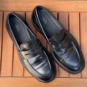 Zara Men's Classic Black Slip-On Leather Loafers